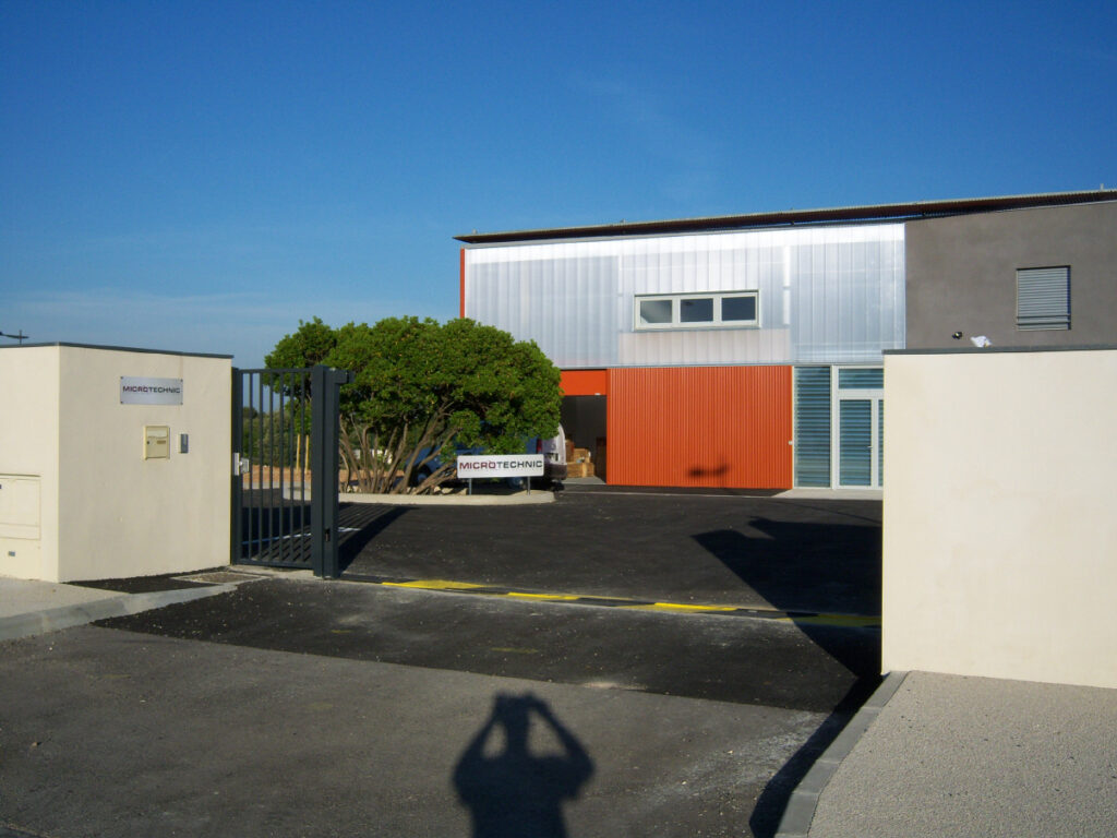 Bureaux, magasins, écoles, mairies, bâtiments administratifs electricité batiment tertiaire absalon sarl 0682488542